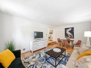 303 E 37th St APT 1D, New York, NY
