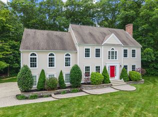 11 Acorn Dr, East Haddam, CT 06423
