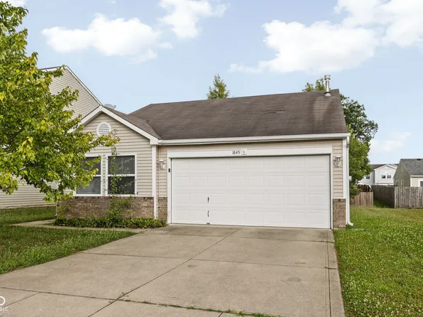 1845 Blue Pine Ln, Indianapolis, IN 46231