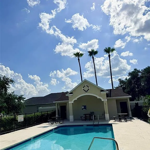 847 Whispering Cypress Ln — Photo 2