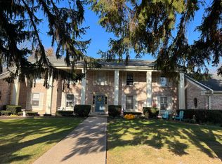 939 Main St #C3, Akron, PA 17501