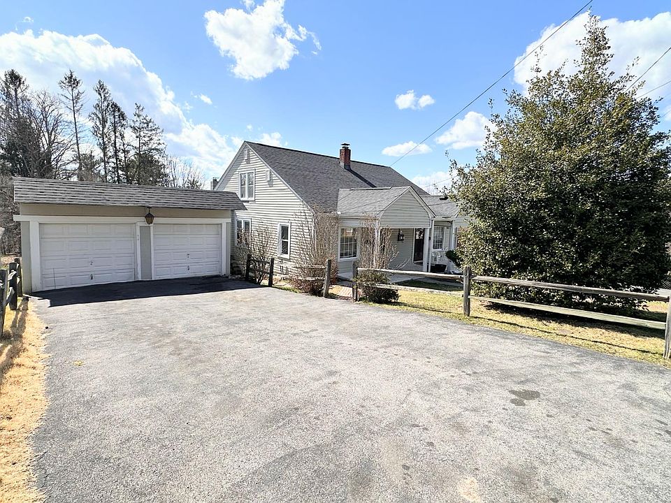 1st image of 218 Ellison Ave