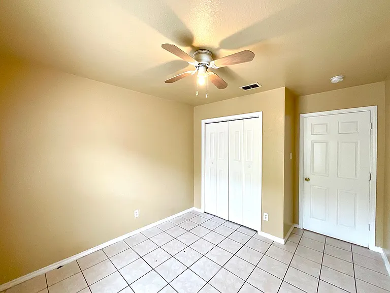 422 Amires Pl — Photo 15