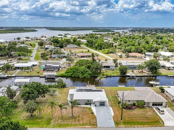 27381 Voyageur Dr, Punta Gorda, FL 33983