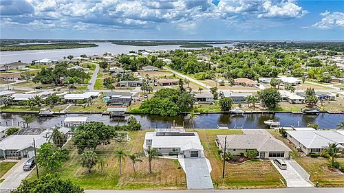 27381 Voyageur Dr Photo 1