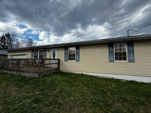 3rd image of 162 Ashley Dr