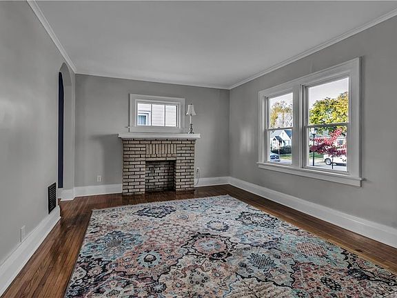4th image of 326 Hamilton Blvd