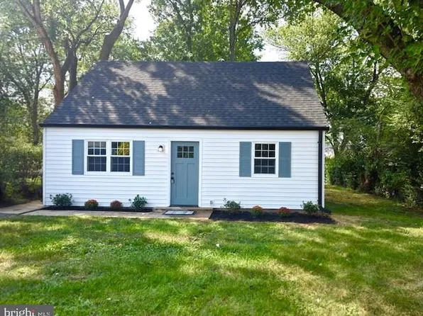 109 Manassas Dr, Manassas Park, VA 20111