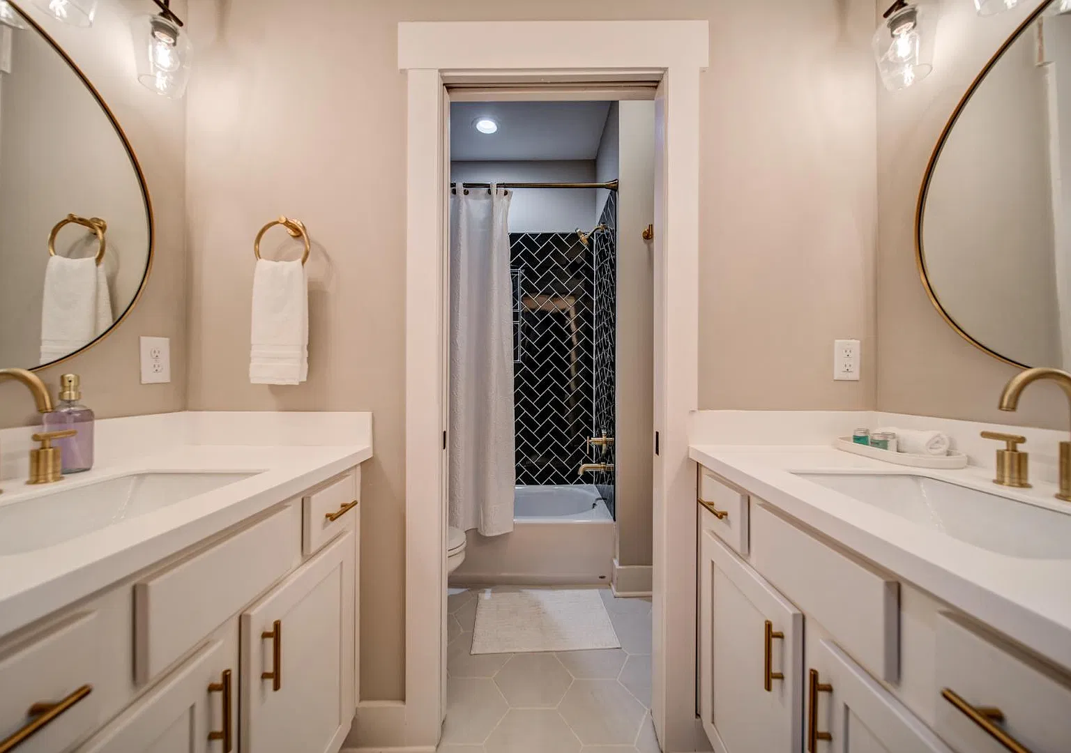 253 Sciple Ter NW - Unit C2 — Photo 3