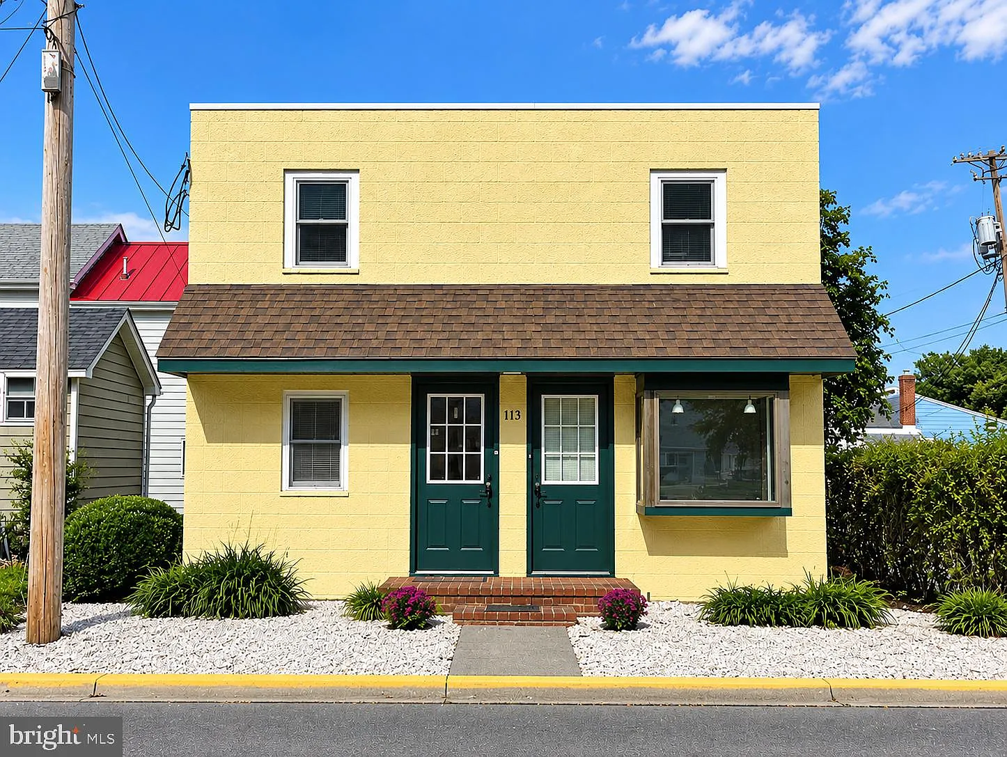 2 bed, 1.0 bath, 1000 sqft, $1,800 — Photo 1