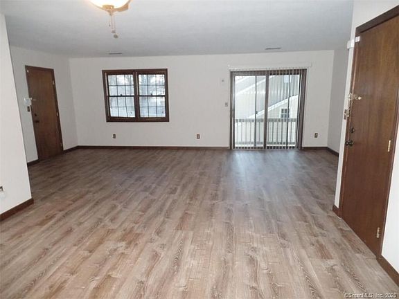 4th image of 485 Glendale Ave Unit 6