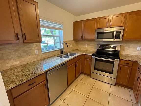 5th image of 9089 Gervais Cir #2003