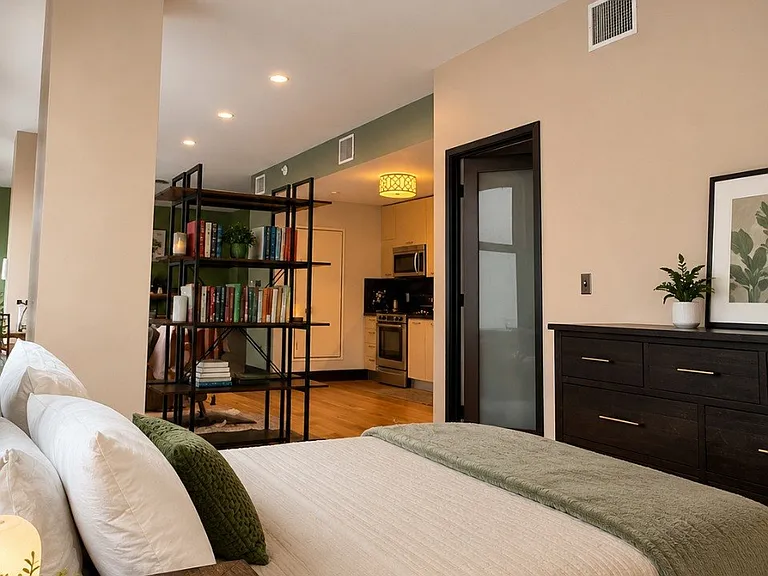 460 S Spring St #617 — Photo 4