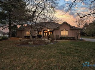 3235 Pepper Ridge Dr, Maumee, OH 43537