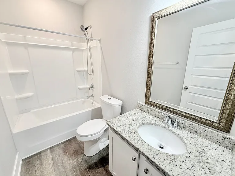 5849 Danbury Blvd — Photo 8
