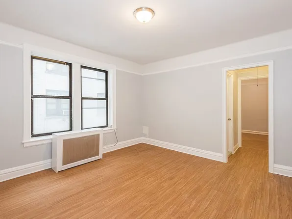 840 Saint Marks Ave APT 3A, Brooklyn, NY 11213