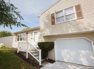 24 May Dr, Dillsburg, PA 17019