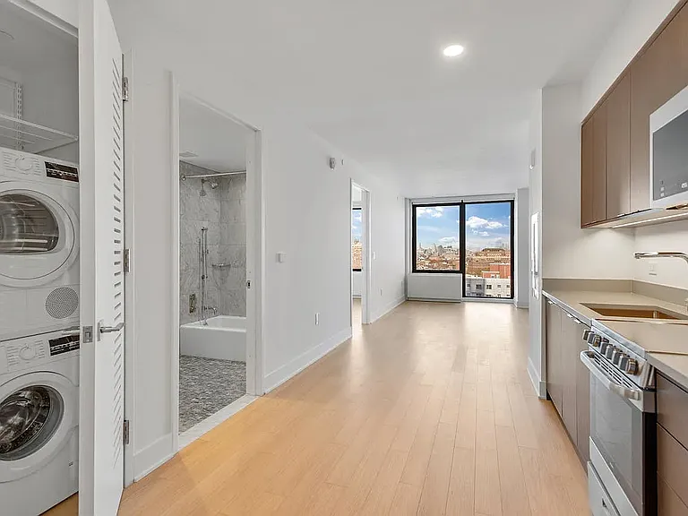 662 Pacific St #10D — Photo 4