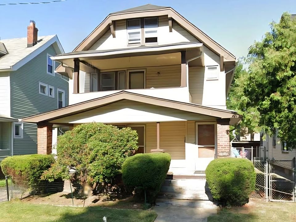 2nd image of 1310 E 143rd St #Up