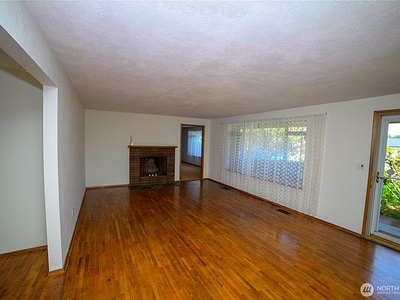 2nd image of 5304 108th Street SW