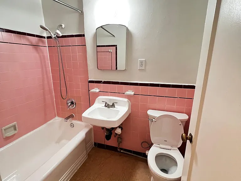 615 S Normandie Ave #47 — Photo 7