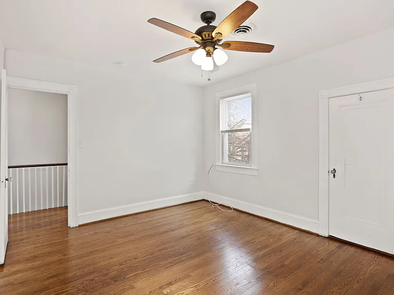 4312 10th St NE — Photo 14