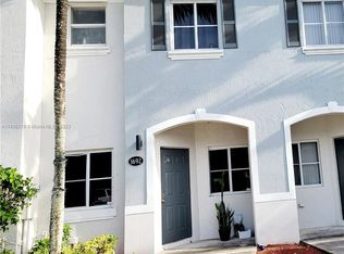 1692 SE 30th St, Homestead, FL 33035