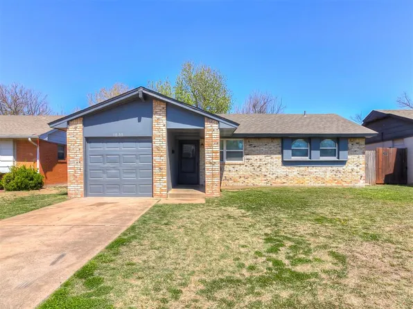 1035 NW 20th St, Moore, OK 73160