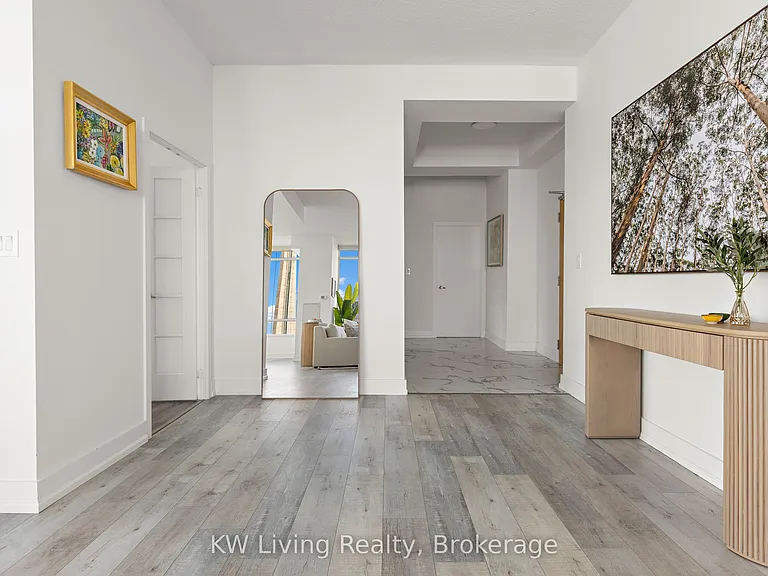 65 Bremner Blvd #5102 — Photo 26