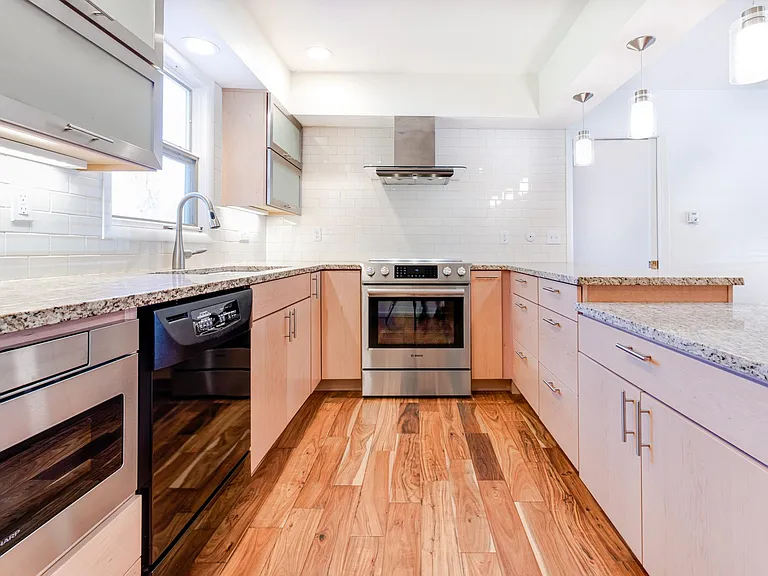 565 Jack Pine Ct — Photo 16