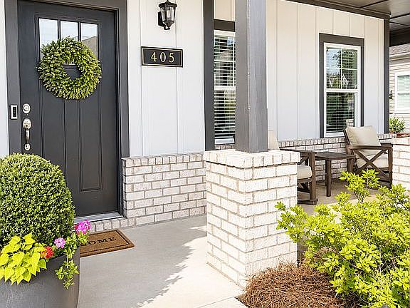 4th image of 405 Wishford Cir
