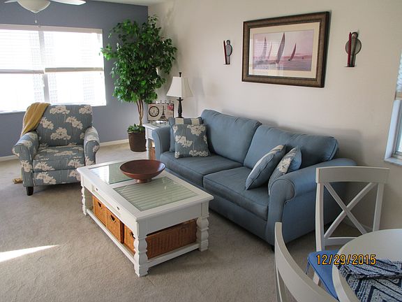 4th image of 1120 N Shore Dr NE Unit 405