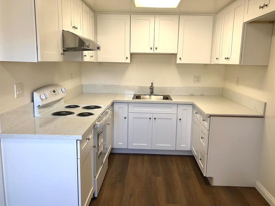 1st image of 917 E Newmark Ave APT B