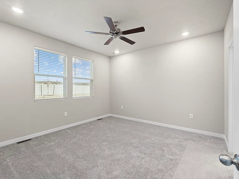 7810 Keebler Dr — Photo 23