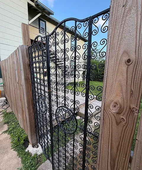 507 Exeter Rd — Photo 11