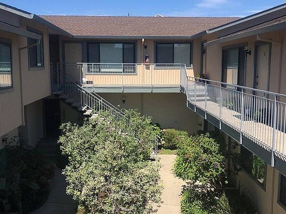 2nd image of 450 Commercial Ave