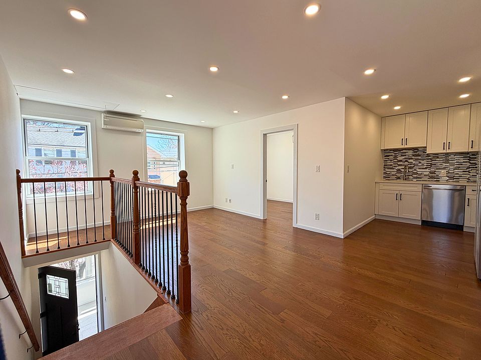 1st image of 189 Saint Marys Ave Floor 2