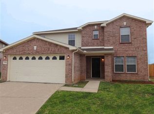 7965 Meadow Spring Ln, Fort Worth, TX 76120