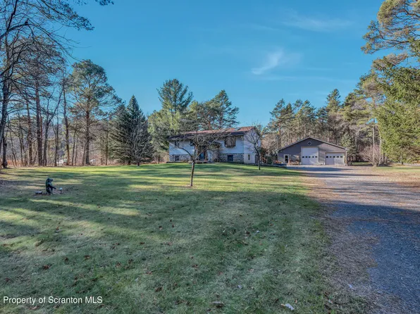 585 Old River Rd, Thornhurst, PA 18424