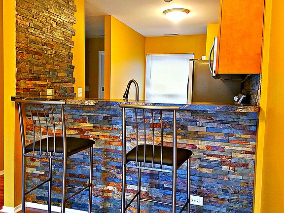 4th image of 5955 Meadow Dr