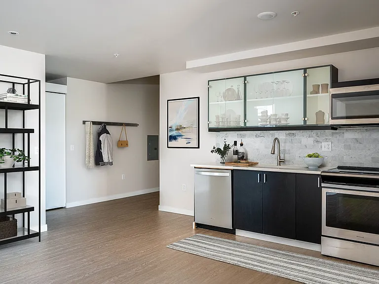 The Louisa Apartments — Photo 16