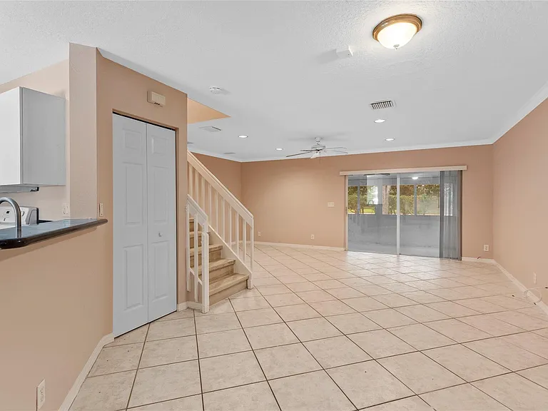 1186 SW 44th Ave #1186 — Photo 8