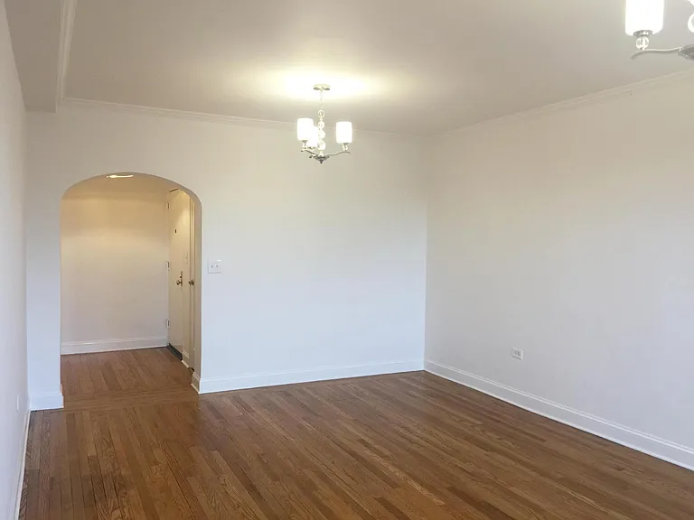 111 Larchmont Acres — Photo 5