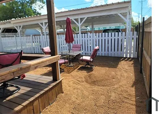2 bed, 850 sqft, $1,800 — Photo 3