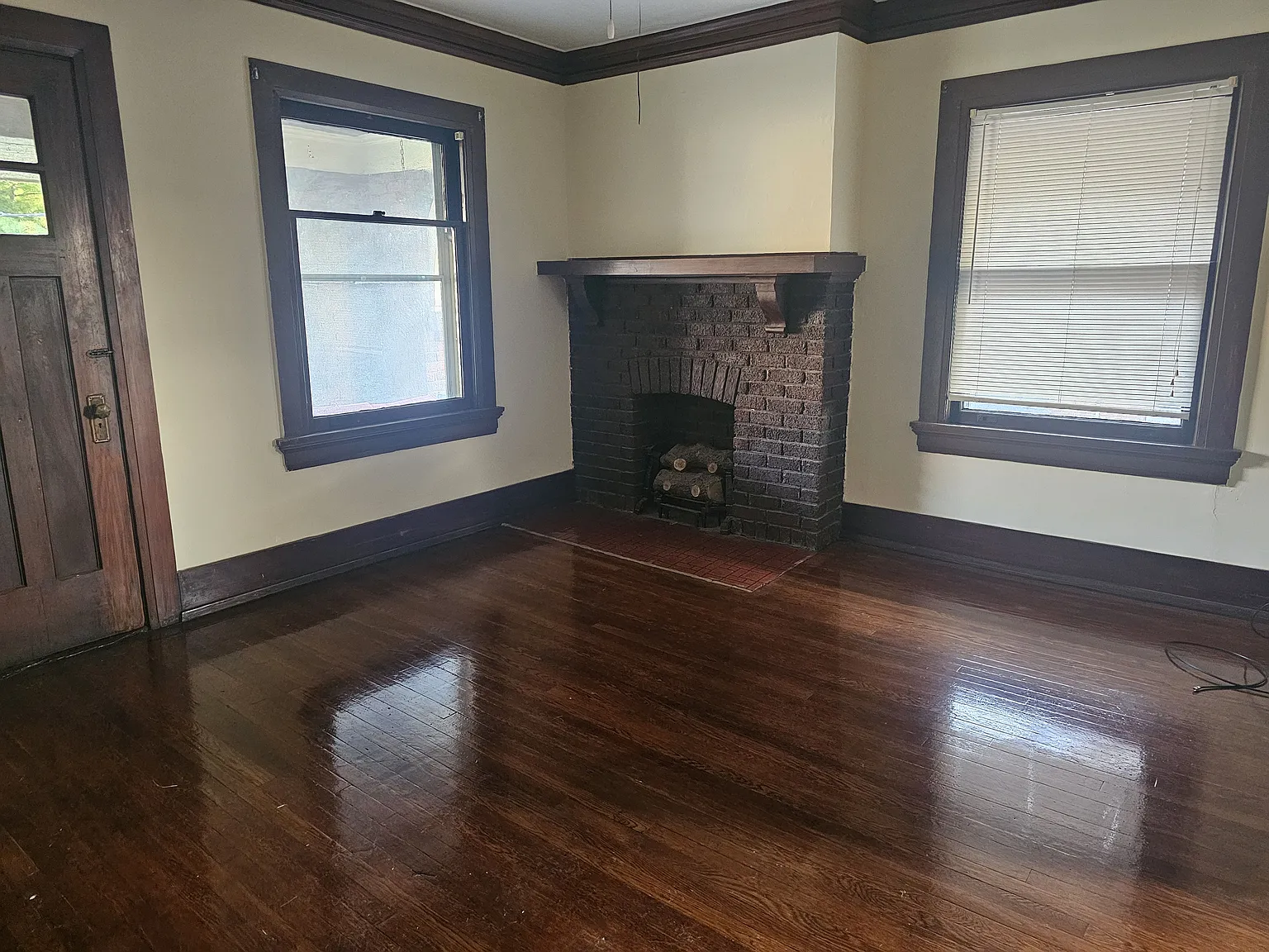 2 bed, 1000 sqft, $1,050 — Photo 4