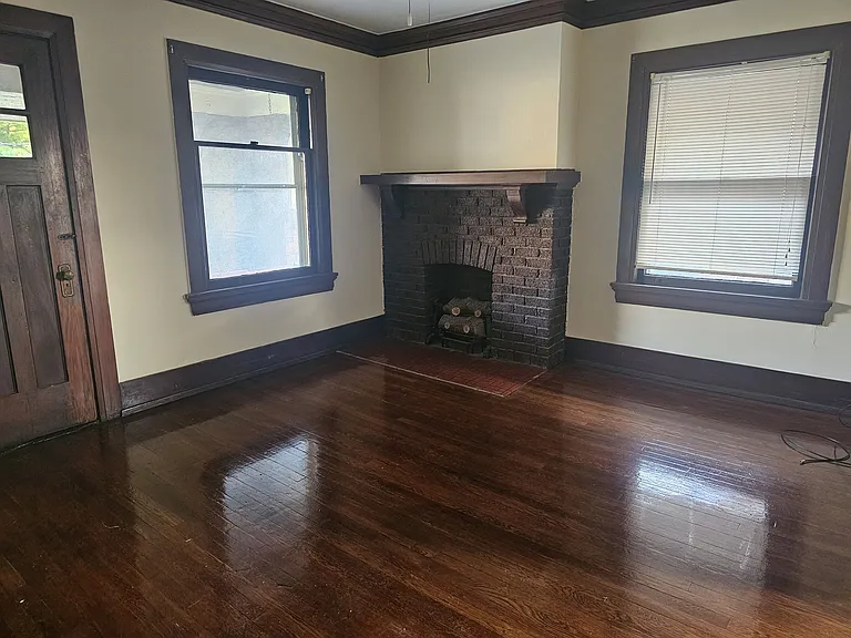 317 Hickory St #2 — Photo 4