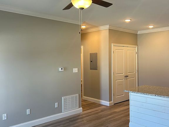 5th image of 173 Windover Ave APT 123
