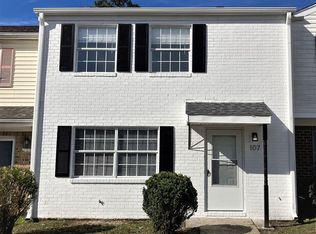 107 Villa Dr, Jacksonville, NC 28546