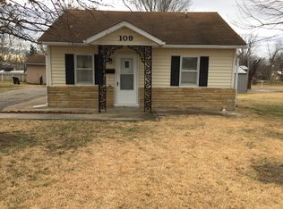 109 W Ewing St, Nevada, MO 64772