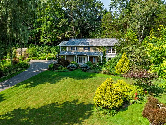 3rd image of 48 Hop Brook Road